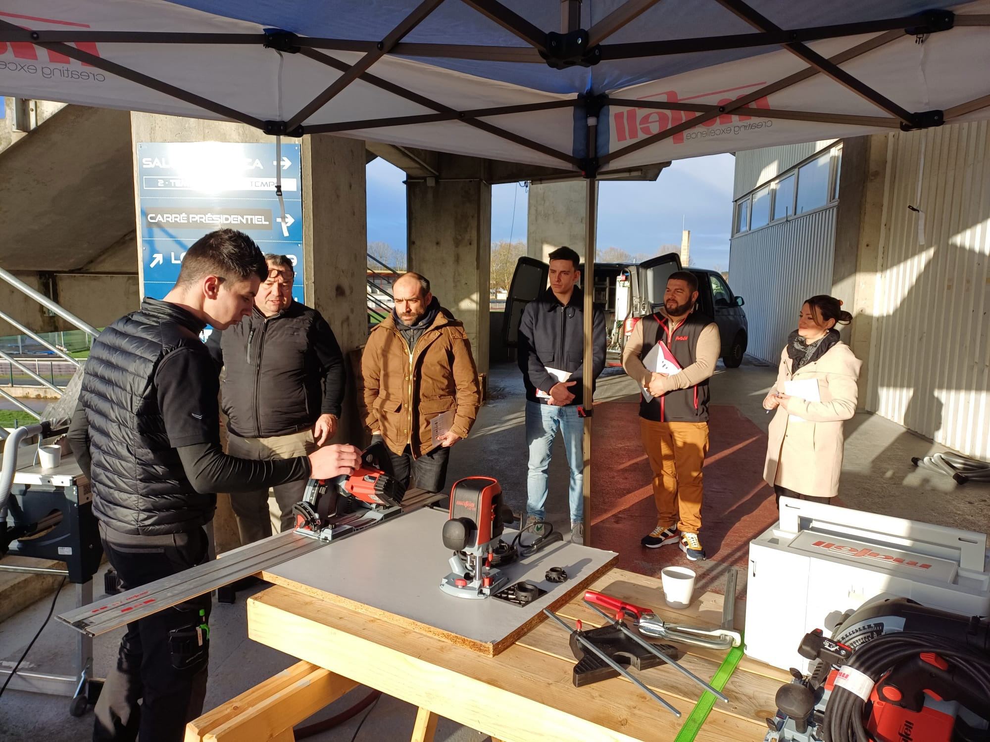 Matériel Soldes Magasin -Matériel Soldes Magasin 429750397 877587594378086 4744322630127024321 n